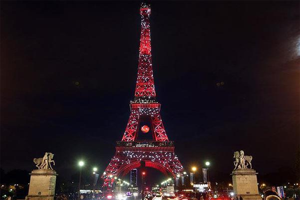 tour eiffel heure eclairage