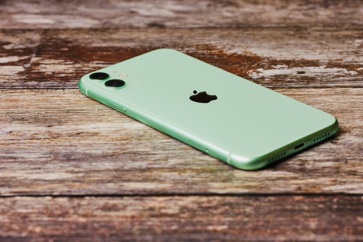 Apple 11 зеленый