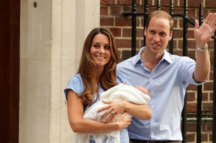 Le couple royal et leur premier fils en 2013