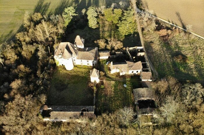 Un château à l'abandon