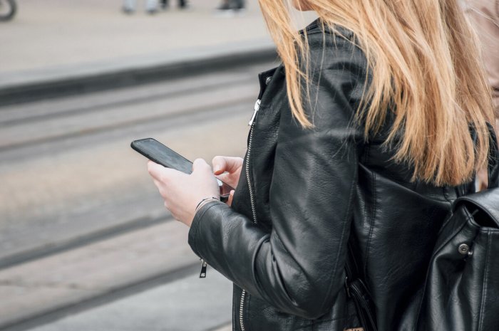 Wendy, la meilleure amie de Lina, dément 