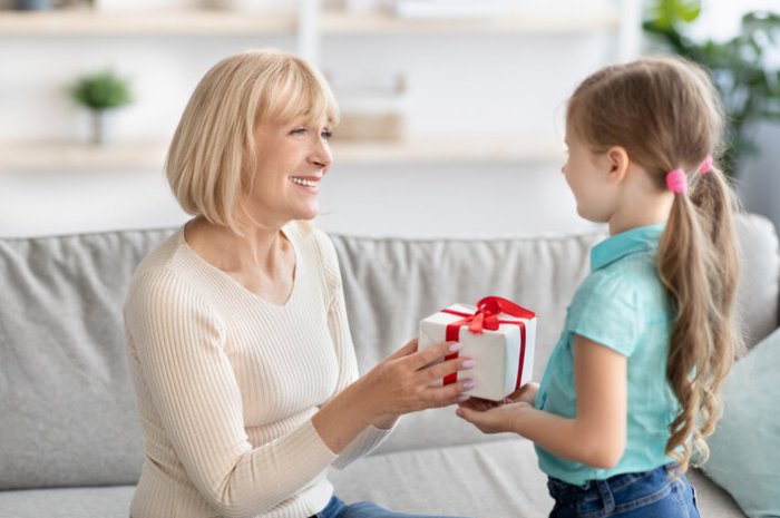 Mamie cadeau petite-fille grand-mère