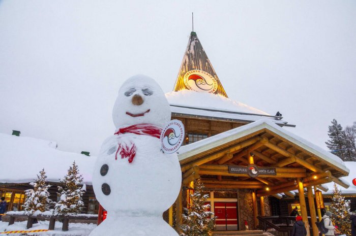 Village père Noël Rovaniemi Finlande