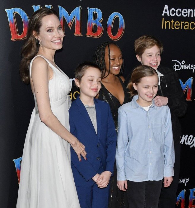 Angelina Jolie et ses enfants