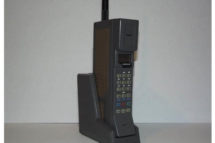 Le Nokia P30 (1988)