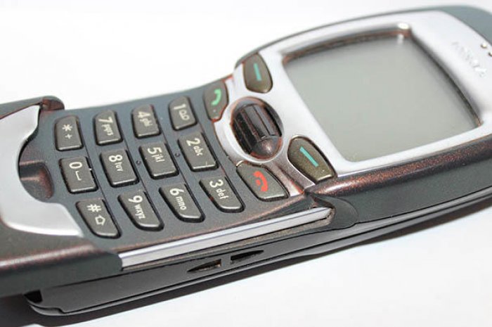 Le Nokia 7110 (1999)