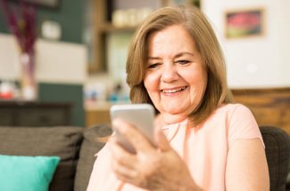 Telephones portables pour seniors : quelles sont les nouveautes ?