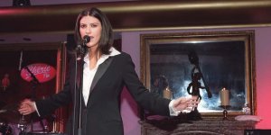 Laura Pausini : découvrez l’incroyable évolution de la star italienne
