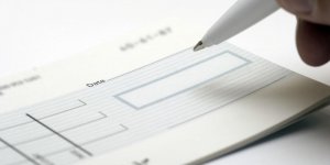 Arnaque aux chèques volés : attention à cette nouvelle pratique qui pourrait vous ruiner