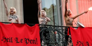 Les Femen perturbent le discours du 1er mai de Marine Le Pen : des plaintes déposées 