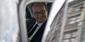François Hollande : le président est-il suffisamment protégé ?