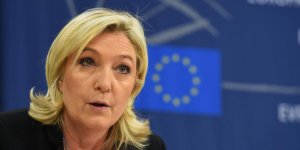 Emplois présumés fictifs : cette affaire qui vise Marine Le Pen 