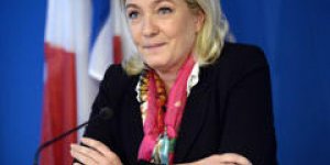 Municipales 2014 : Marine Le Pen ne supporte plus Manuel Valls