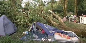 Mini-tornade en Ardèche et dans le Gard : deux morts, six blessés et de nombreux dégâts