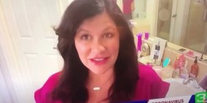 VIDEO. La journaliste Melinda Meza filme accidentellement son mari nu en plein direct
