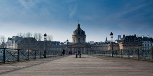 Le pont des Arts est devenu le “pont Aya Nakamura” 