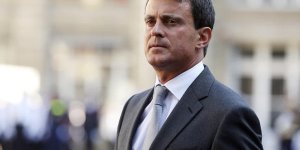A Barcelone, Manuel Valls tacle "le bilan de Nicolas Sarkozy" 