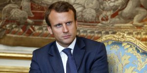 Emmanuel Macron : sa popularité chute encore 
