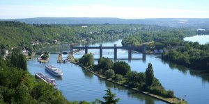 Effroi lors de la découverte de deux pieds humains en bord de Seine