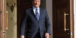 Relation Hollande-Gayet : le président ne dément pas et pense à des poursuites