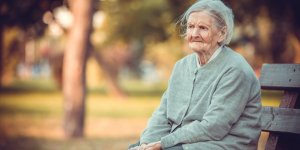 Pourquoi ces retraités de 80 à 102 ans risquent de se retrouver sans domicile 