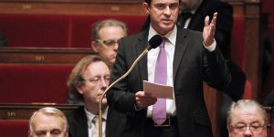 Manuel Valls : son plan d’économies est passé de justesse