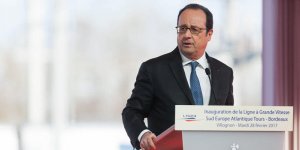 VIDEO Coup de feu à côté de François Hollande : que s’est-il passé ? 