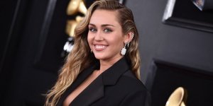Miley Cyrus topless sur la toile : découvrez les photos sexy de la star américaine