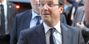 François Hollande bientôt aux « Grosses Têtes » ? Son ex-compagne, Valérie Trierweiler, prie Laurent Ruquier de ne pas accepter
