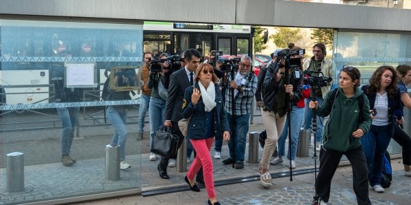 "Je pense qu'on cherche à me piéger" : Gisèle Pélicot harcelée par la défense au procès de Mazan