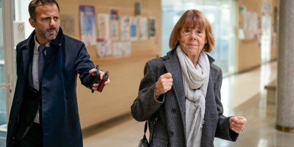 Gisèle Pélicot quitte la salle du procès de Mazan