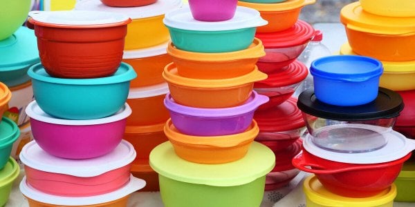 Tupperware, c'est fini : le géant de la vente à domicile en faillite ?