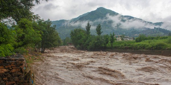 Les images hallucinantes des Pyrénées-Atlantiques après les orages