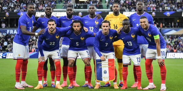 Euro 2024 : qui sont les femmes des footballeurs de l'équipe de France ?