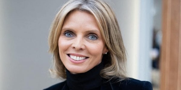 "Il m'a a peine regardé", Sylvie Tellier revient sur sa rencontre avec Johnny Hallyday