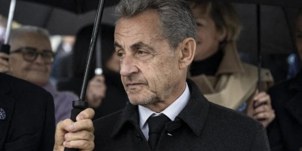 "Ma mère a vu Giulia avant moi", Nicolas Sarkozy n’a pas assisté à la naissance de sa fille