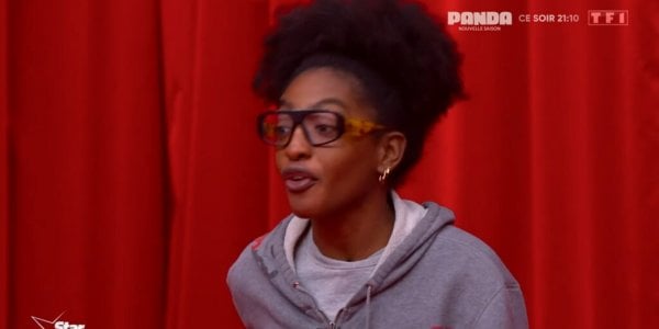 "Star Academy" : Ebony à deux doigts de se faire sanctionner par un professeur à cause de sa coupe de cheveux