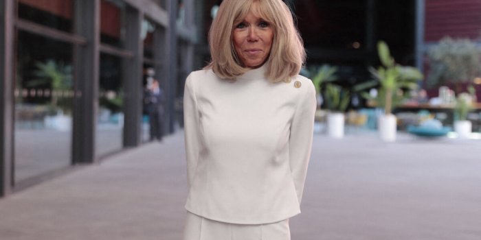 Brigitte Macron : ce sport qui la maintient en forme cet été 