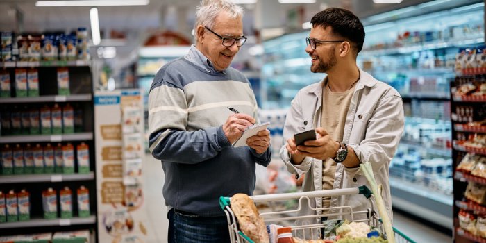 "Compagnon d'emplettes" : ils accompagnent les personnes âgées au supermarché