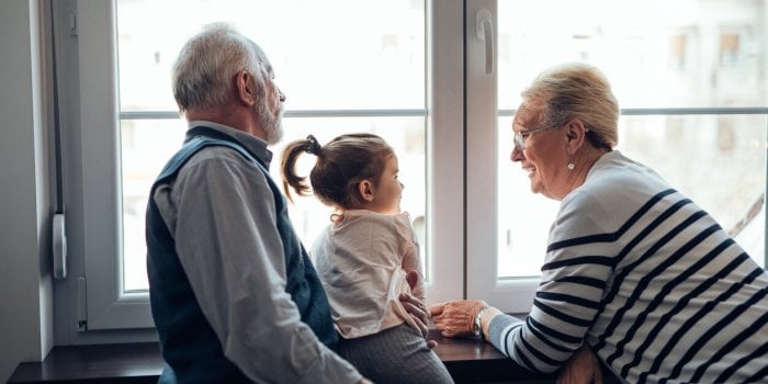 Grands-parents garde petits-enfants salaire argent