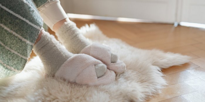 Top 7 des chaussons chauffants pour soulager les pieds froids