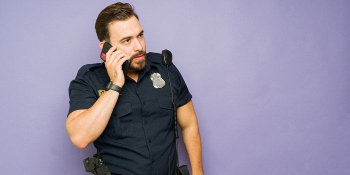 &quot;Police, j&rsquo;&eacute;coute !&quot; : les nouvelles perles insolites des appels au 17