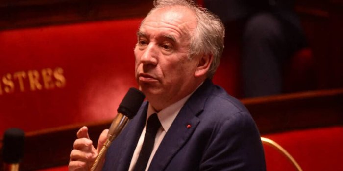 François Bayrou, passion cheminées : sa demande particulière à son arrivée à Matignon