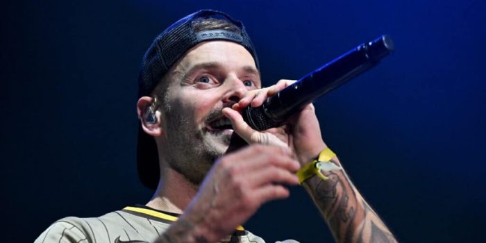 M. Pokora percuté par une voiture, la sortie de son nouvel album vire au drame