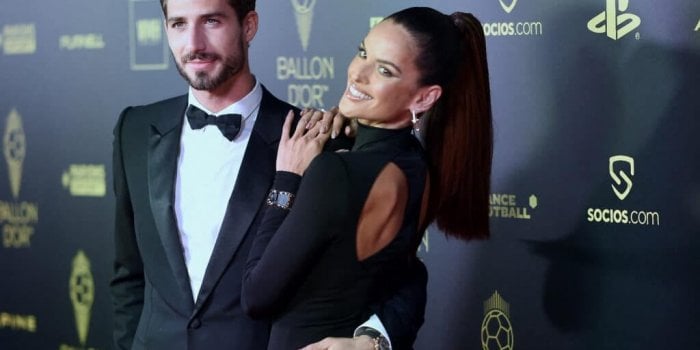 Izabel Goulart et Kevin Trapp torrides à Saint-Barth pour les fêtes